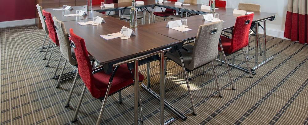 Holiday Inn Express Birmingham Oldbury By Ihg Kültér fotó