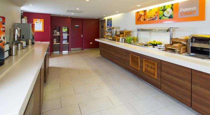 Holiday Inn Express Birmingham Oldbury By Ihg Kültér fotó