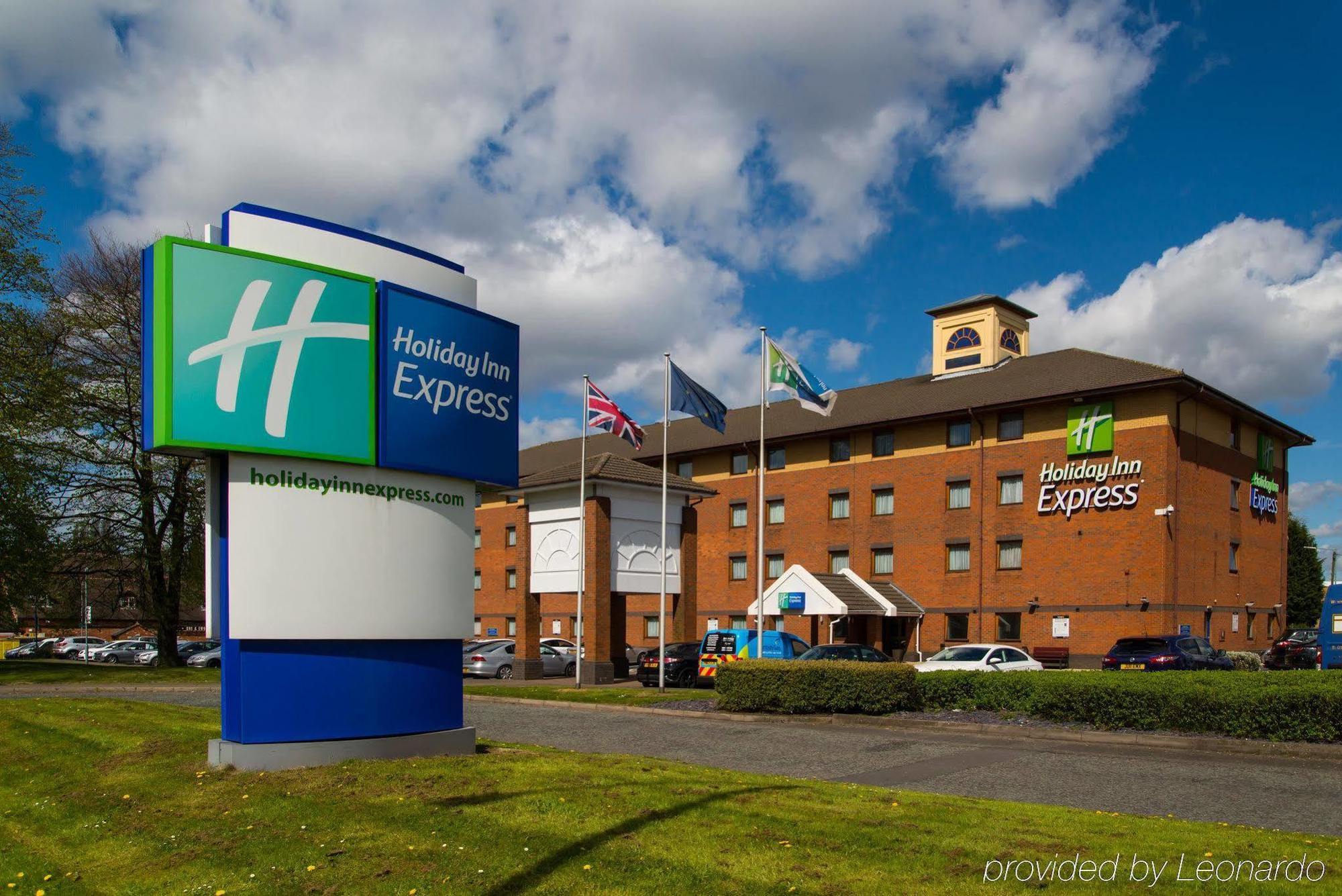 Holiday Inn Express Birmingham Oldbury By Ihg Kültér fotó