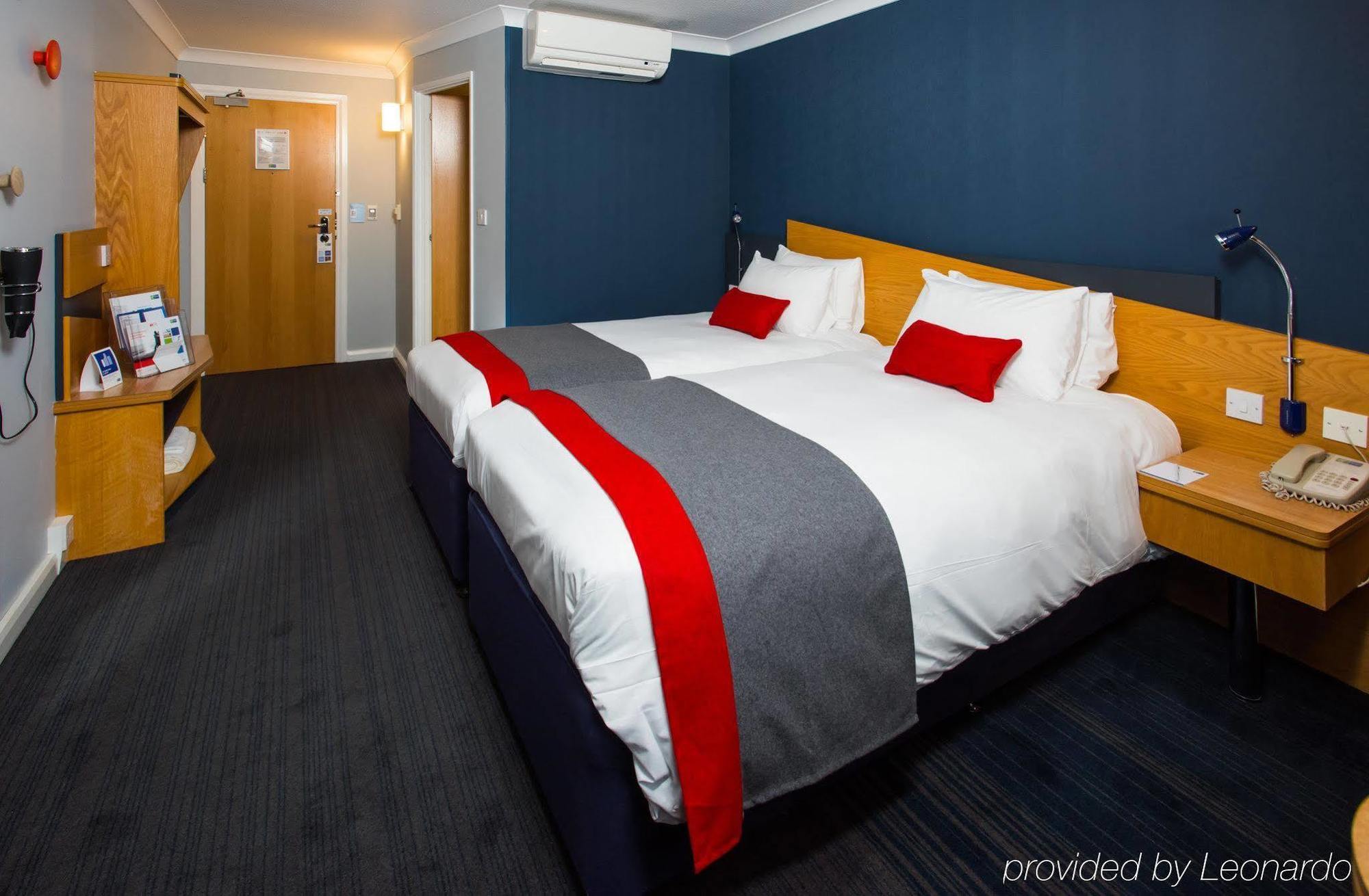 Holiday Inn Express Birmingham Oldbury By Ihg Kültér fotó